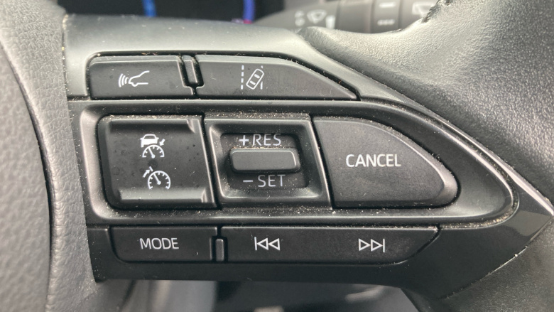 Toyota Yaris Cross 1.5 Hybrid Design 5dr CVT Hybrid Estate